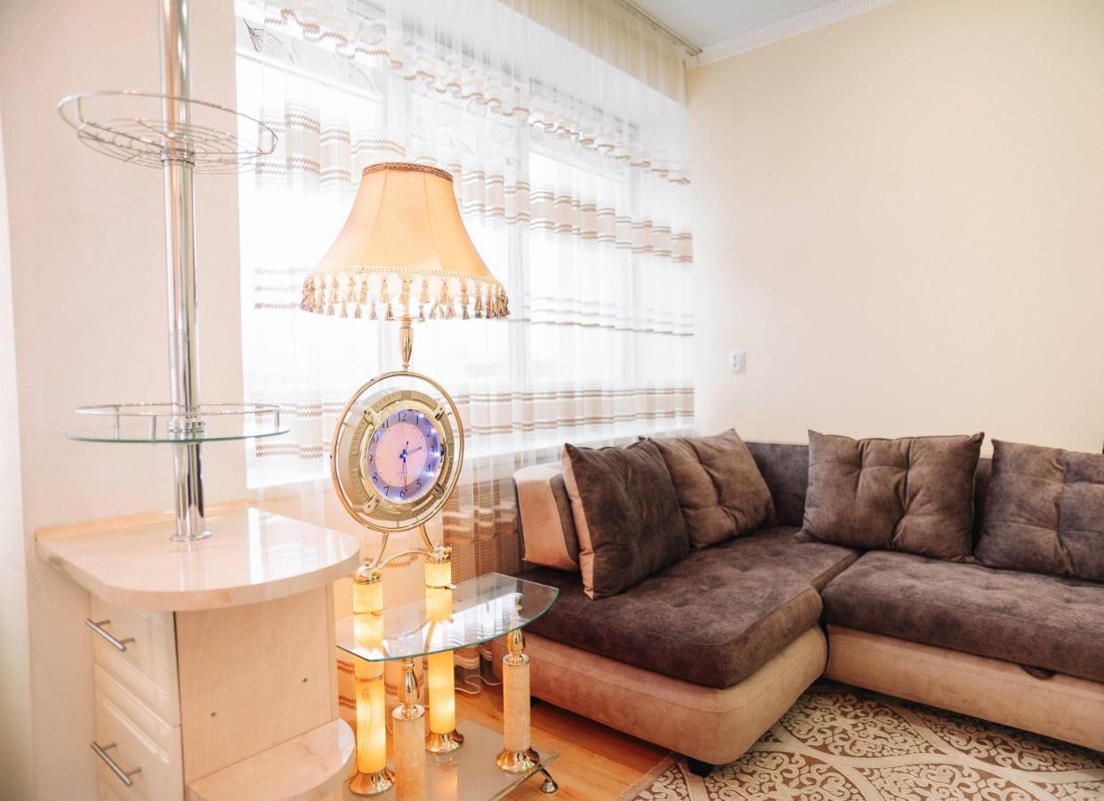 Апартаменты Люкс Рядом С Рекой Иртыш Pavlodar Exteriör bild